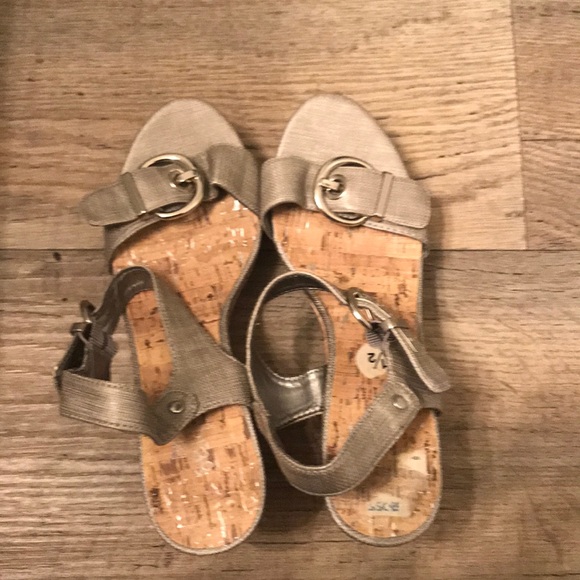 Wedge silver sandal - Picture 1 of 2